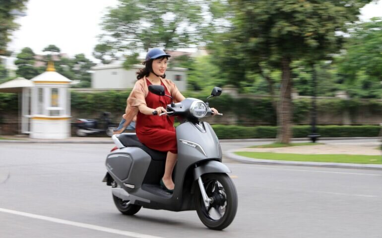 Tại Sao Nên Thuê Xe Côn Tay Để Chinh Phục Các Cung Đường Xa Quanh TPHCM? – Phân Tích Chuyên Sâu Từ Chuyên Gia 15 Năm